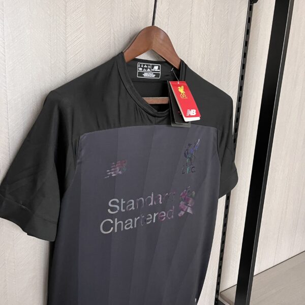 Camisa Retrô II Liverpool Away 2019-2020 - Imagem 2